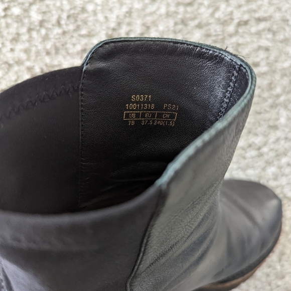 Stuart Weitzman Leather Ankle Boot - Picture 12 of 12